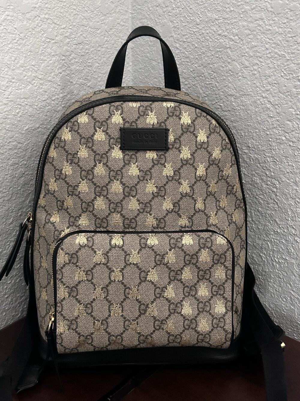 AUTHENTIC GUCCI GG SUPREME MONOGRAM BEES PRINT SMALL BACKPACK 427042